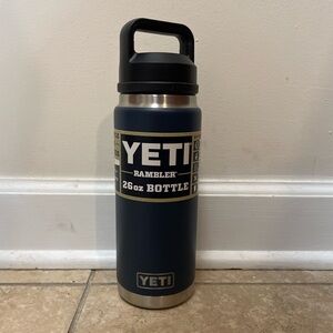 NWT Yeti 26OZ Bottle Chug Cap